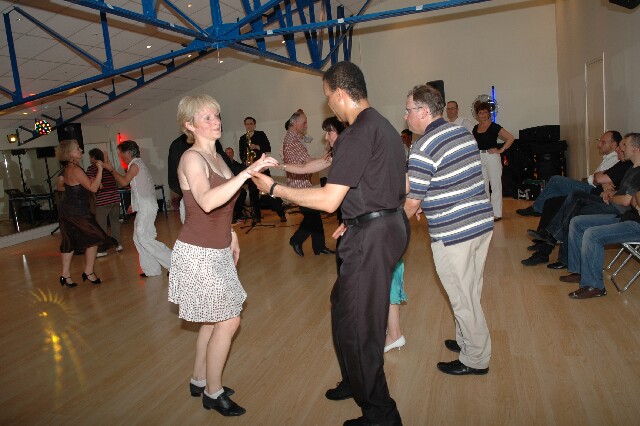 min 2008 06 28 aupra dance 216